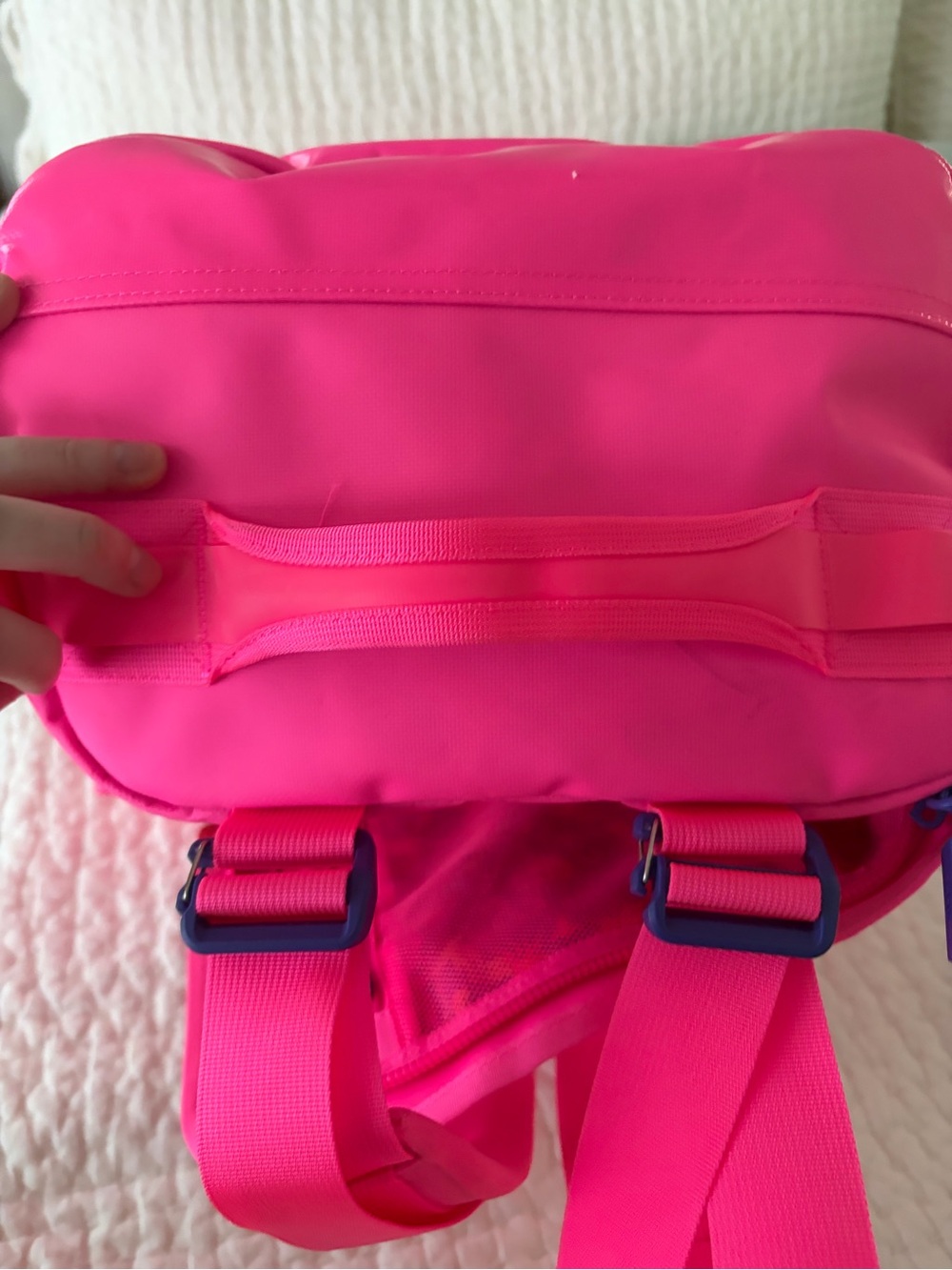 GUC Baboon to the Moon Neon Pink Mini Go Bag 32L - Picture 3 of 11